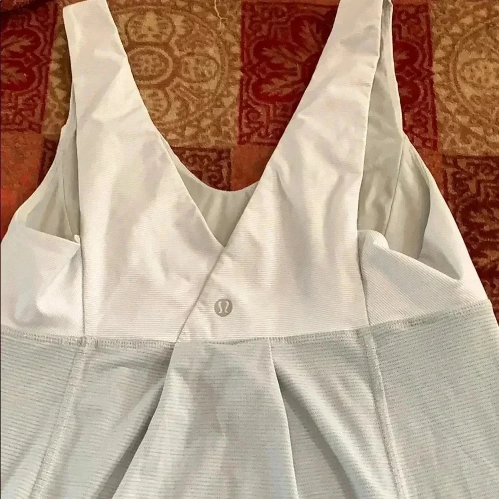Lululemon hustle and bustle tank